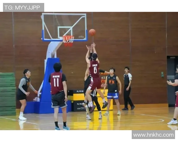 成都篮球队精彩配合展现团队实力大满贯点评分析比赛亮点与不足